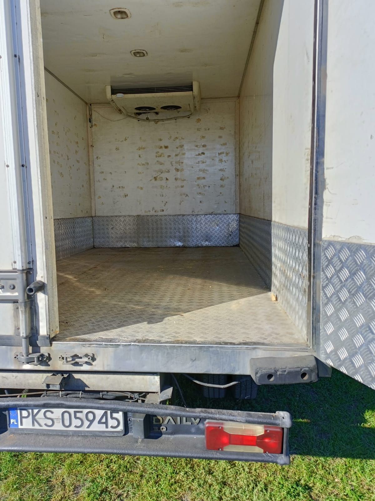 IVECO DAILY 40C18 3.0 180KM