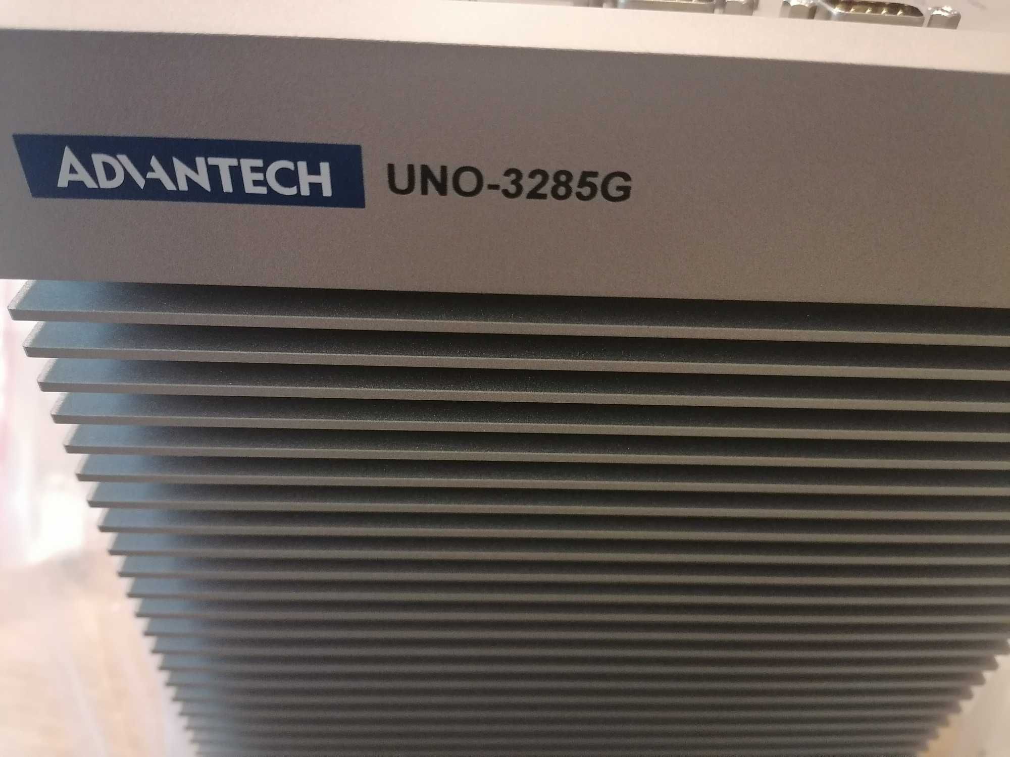 Komputer Adwantech UNO-3285G-674AE