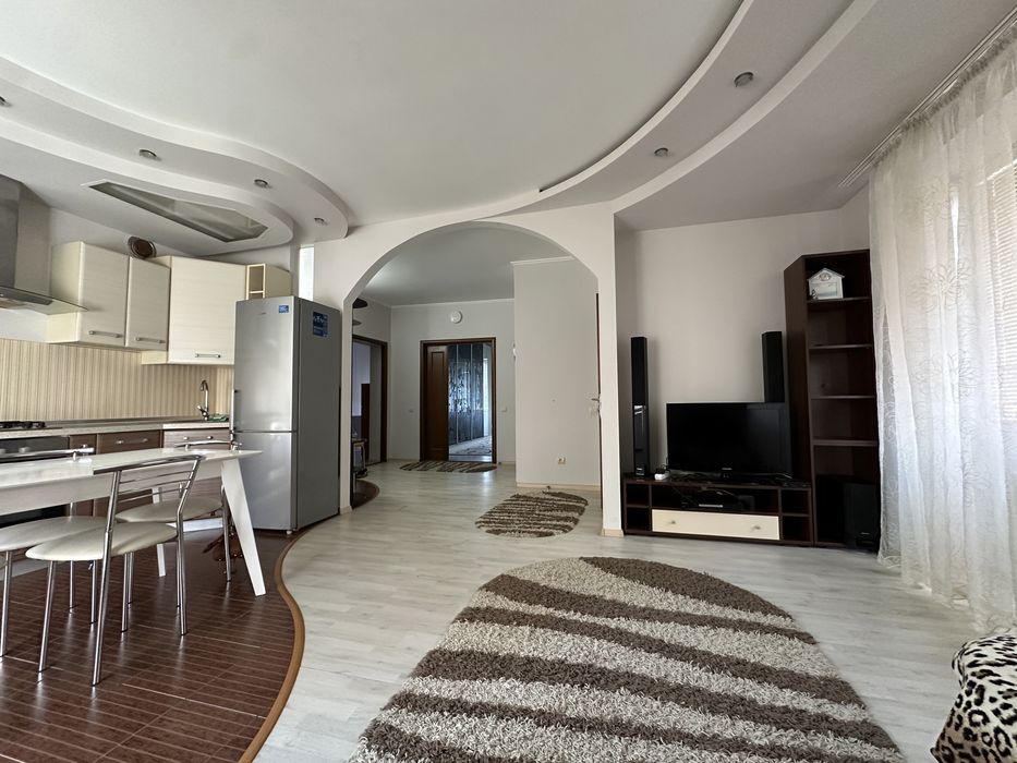 Подобова оренда 3-х кімнатної,Боздош