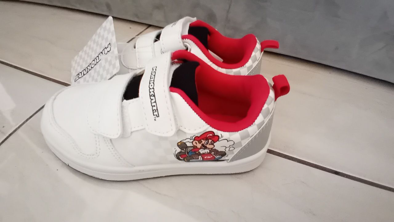 Buty dziecięce Mario  r.25/26 nowe 16cm