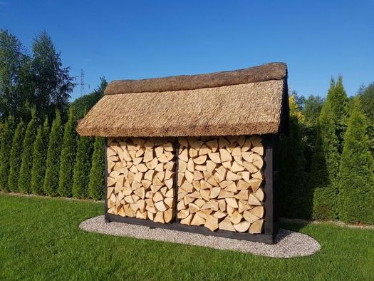 drewutnia kryta strzechą, trzcina, producent!