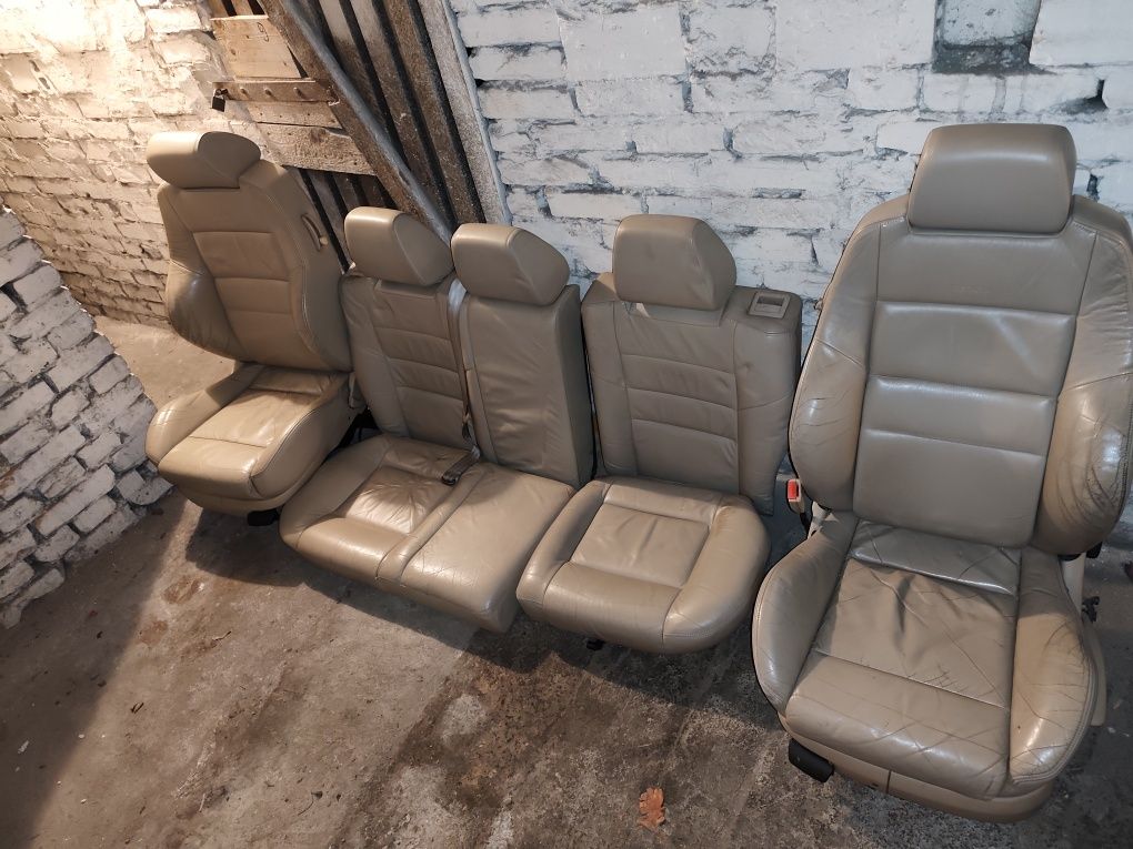 Recaro fotele skórzane, środek, wnętrze