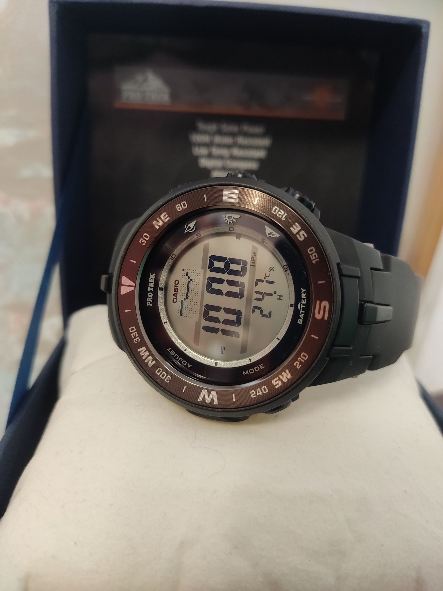 Годинник Casio Pro Trek PRG-330