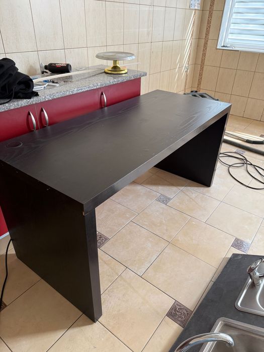 Biurko 160 cm z wysuwaną półką