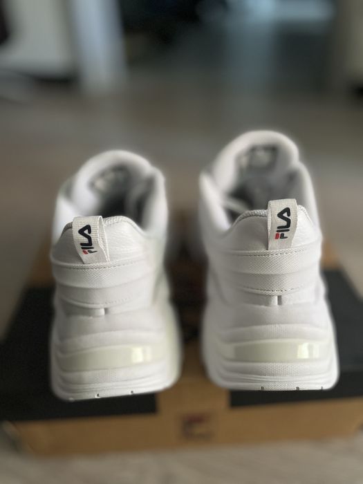 Кросівки жіночі Fila 38 розмір