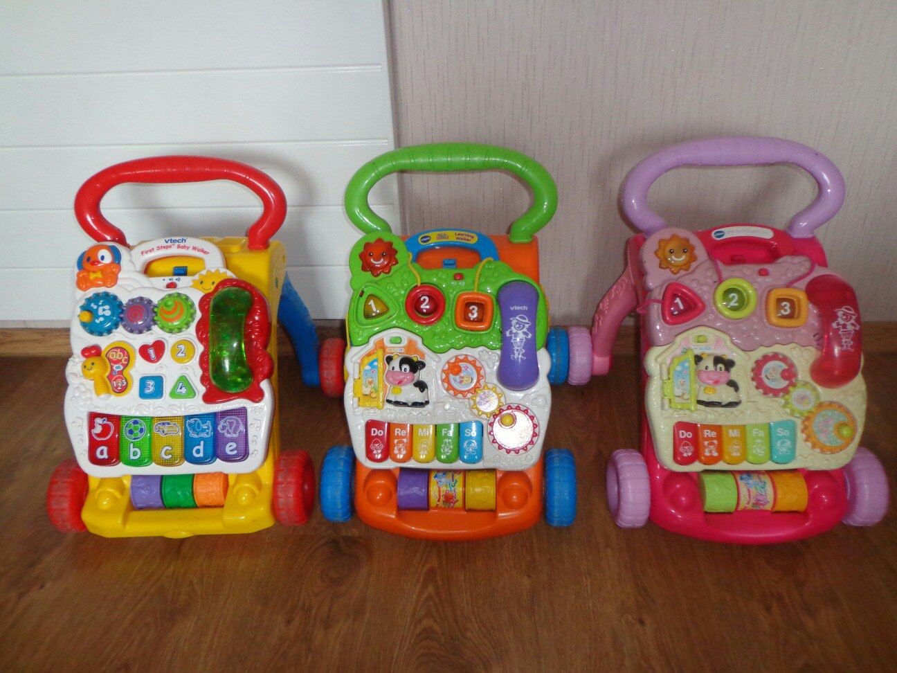 Книжка Умный щенок магнитофон мяч трубка ходунки Fisher Price Vtech