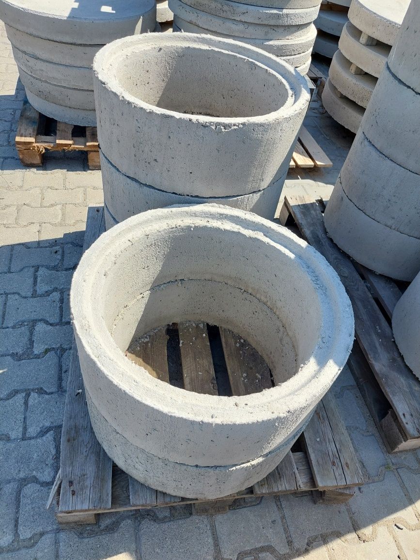 Kręgi fi 500 wysokość 25 cm ,krąg betonowy,  kominek szambo , pierście
