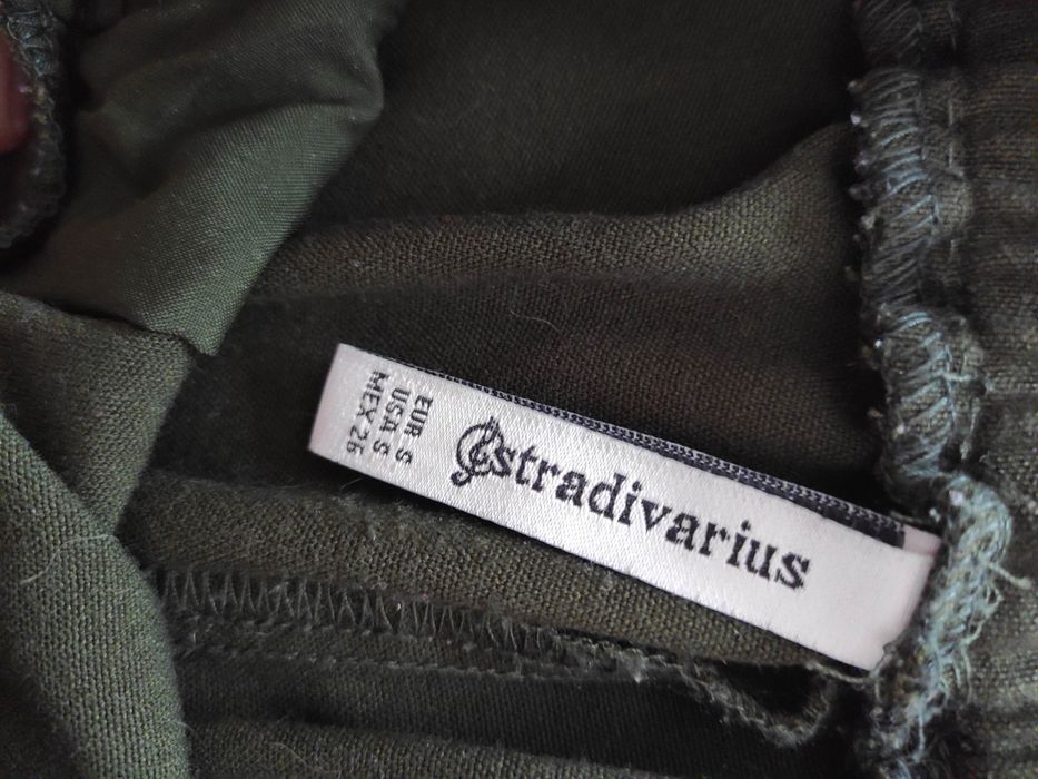 Calças Stradivarius