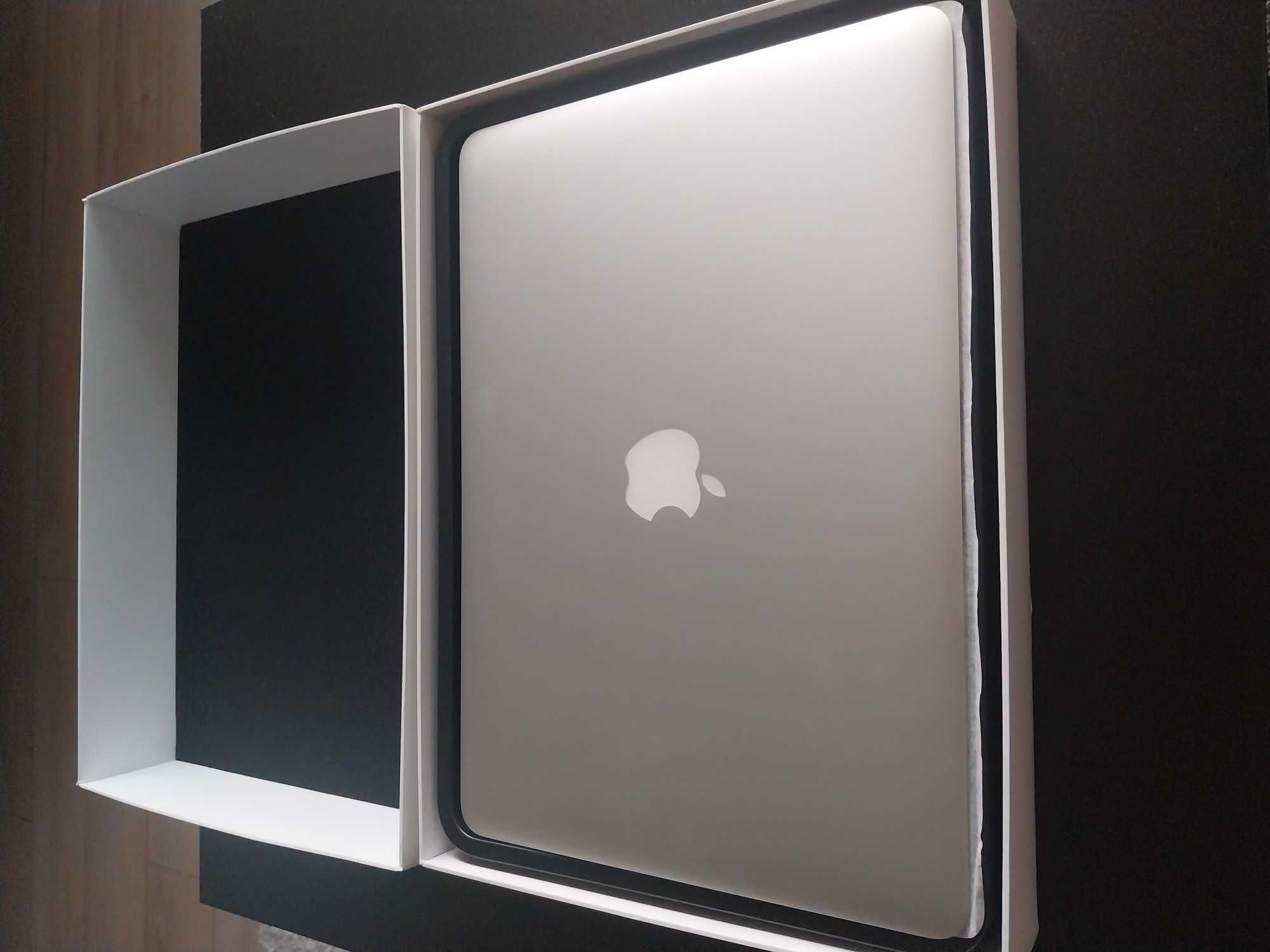 APPLE MACBOOK AIR 13. Stan idealny, nie używany