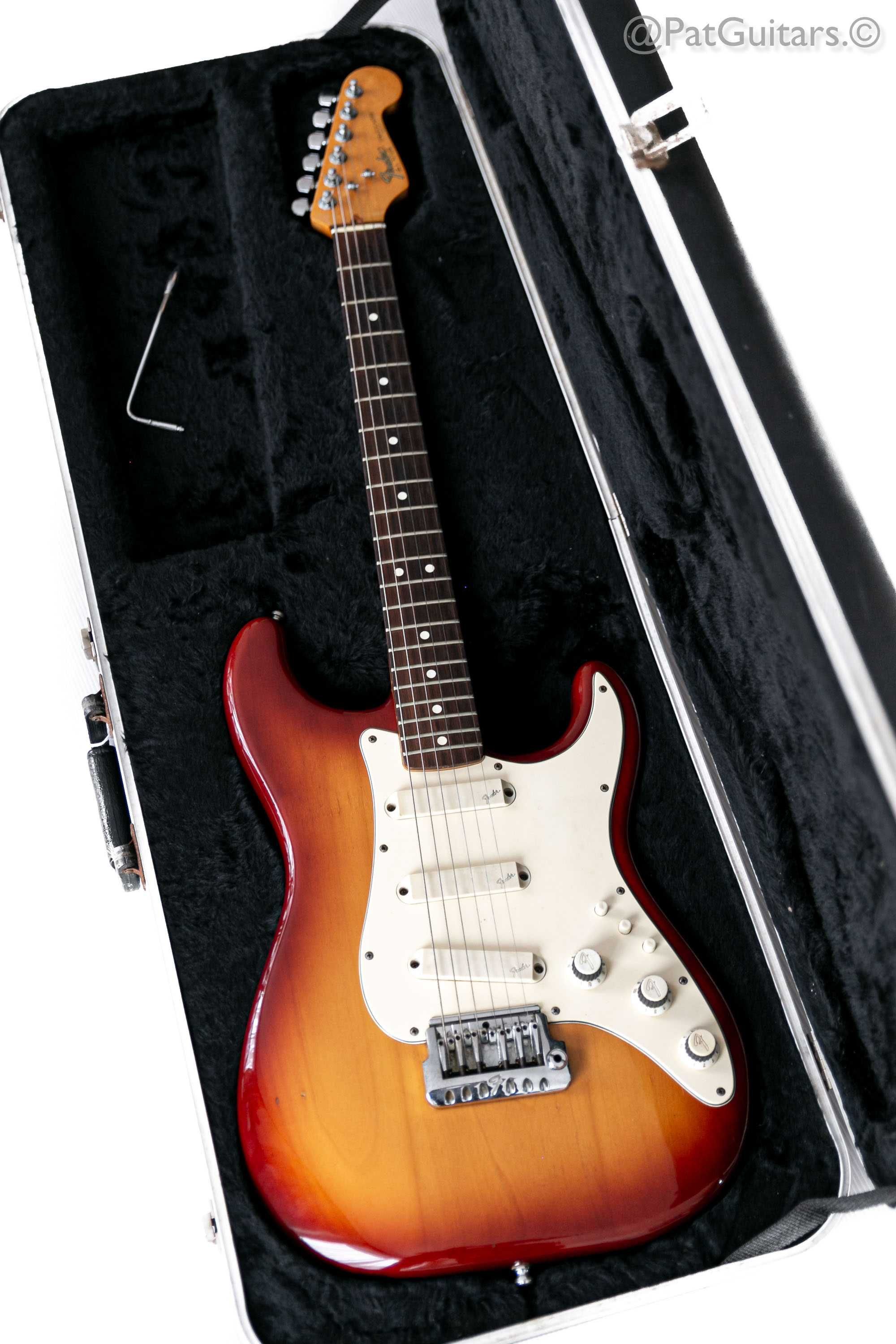 1983 Fender Elite Stratocaster in Sienna Sunburst