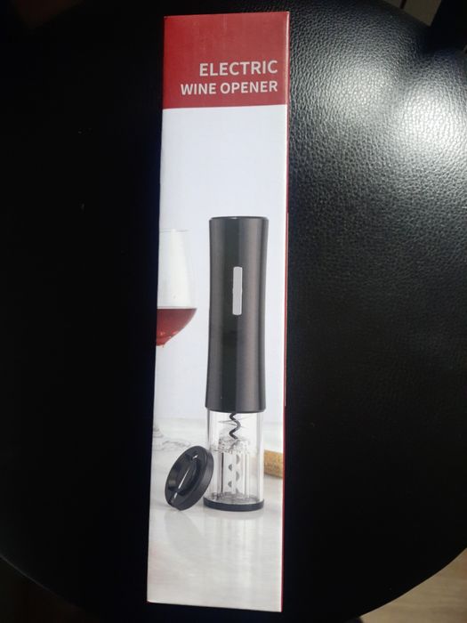 Штопор електричний для вина на батарейках.