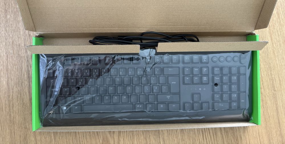 Teclado Razer Cynosa v2 (USADO)