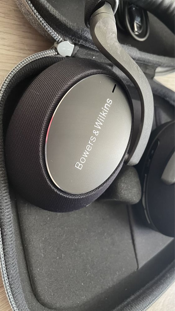 Sluchawki Bowers & wilkins px 7 Limitowana wersja carbonowa Jak Nowe