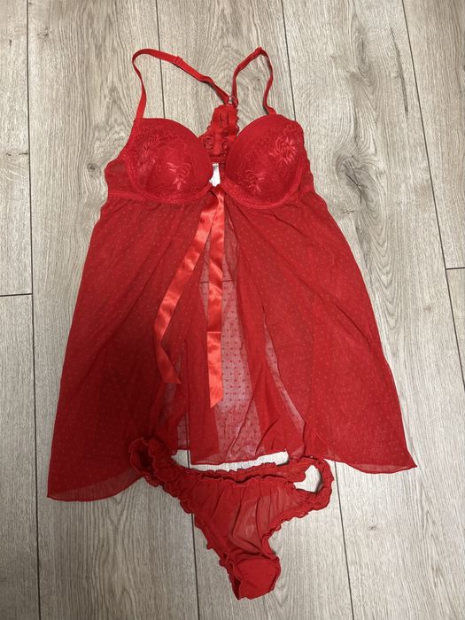 Пенюар червоний 75B