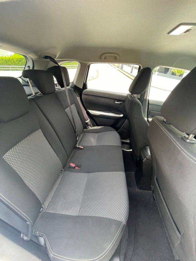 Suzuki Vitara 1.6 (SUV)