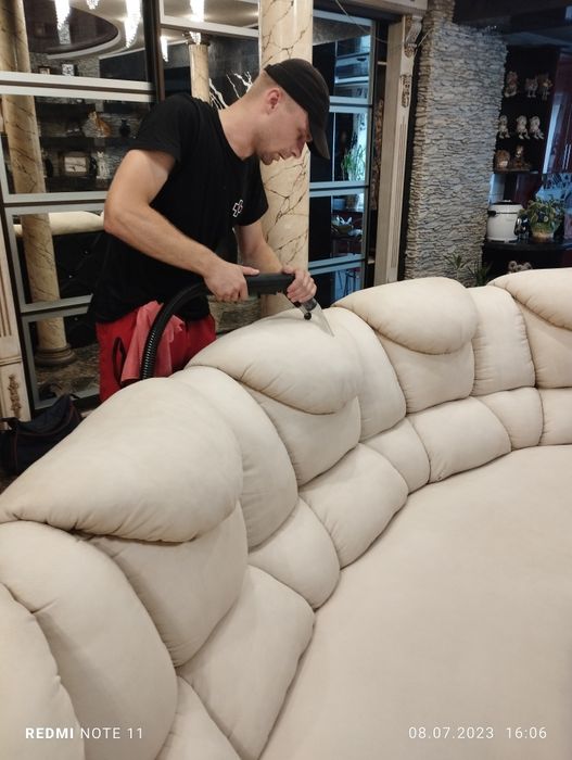 Хімчистка м'яких меблів та матраців