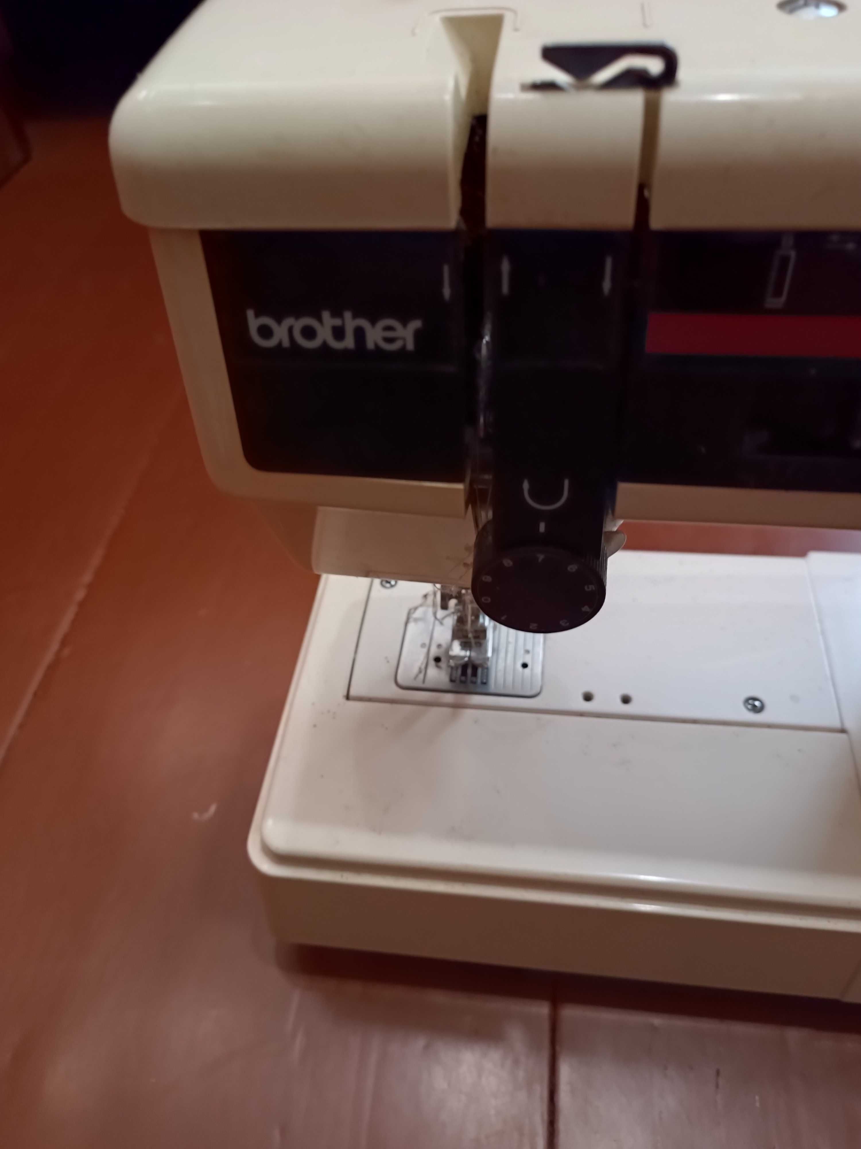 Продаю швейную машинку Brother