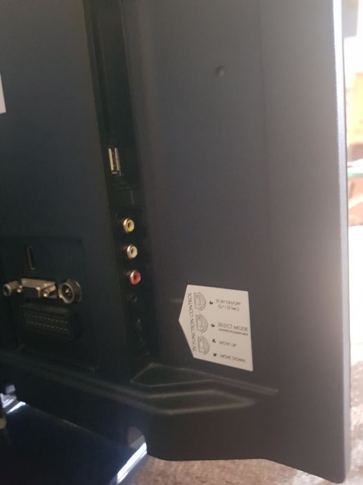 LCD LAZER 22" z odtwarzaniem DVD