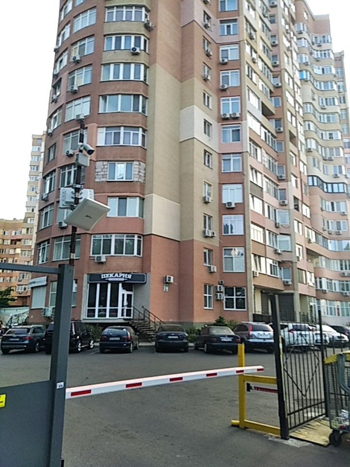 Код44Продам большую 2к ЖК Успех