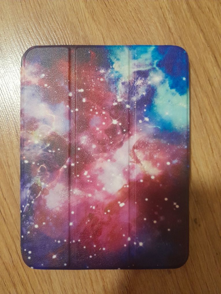 Nowe etui do ipada mini 6