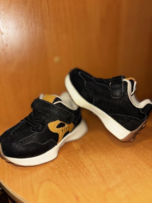 Кросівки, стан ідеальний