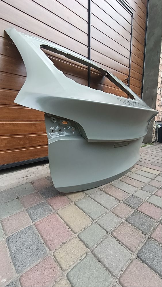 Кришка багажника tesla model Y , ляда тесла  ОРИГІНАЛ