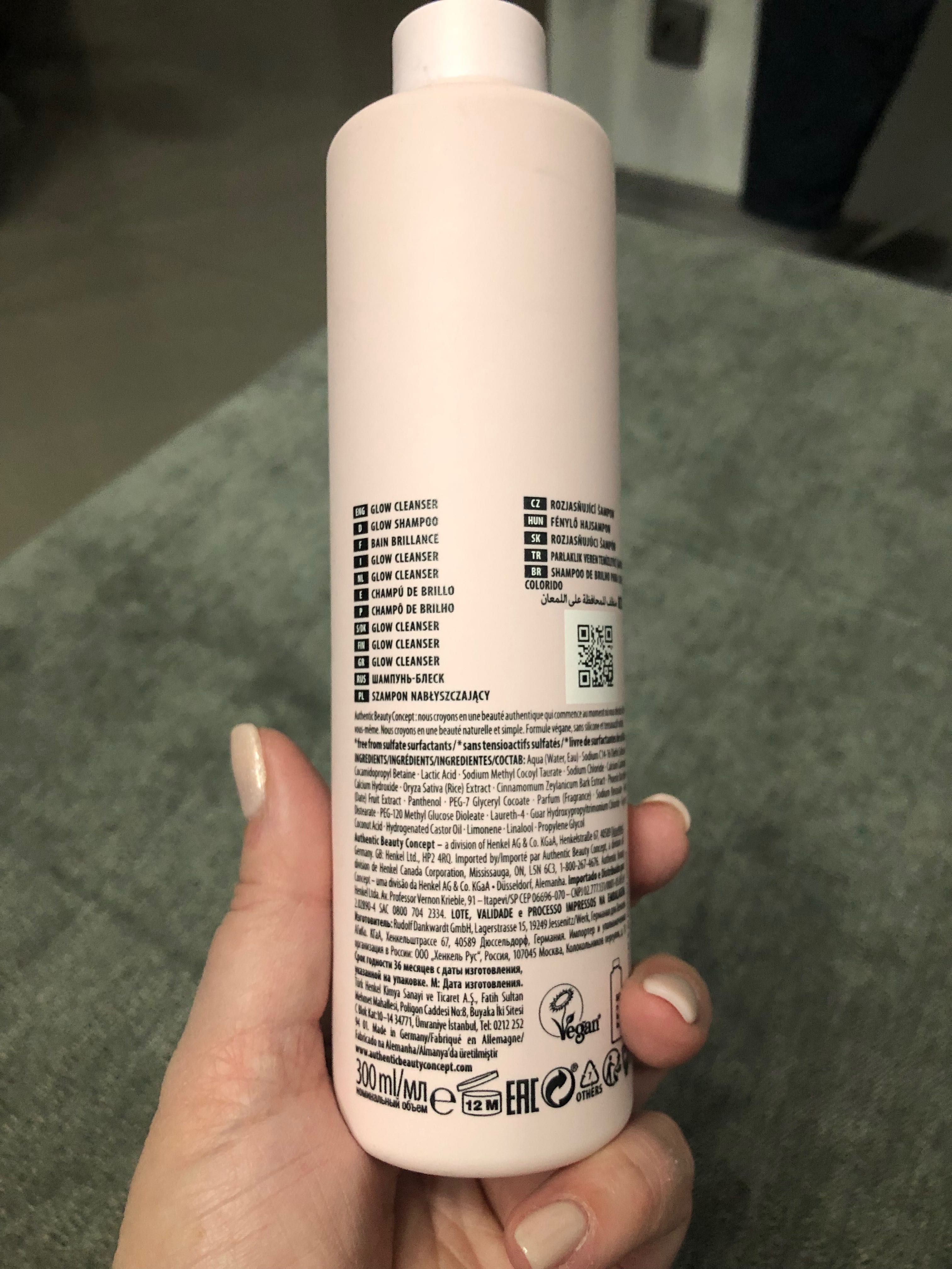 Authentic beauty concept glow cleanser szampon Nabłyszczający