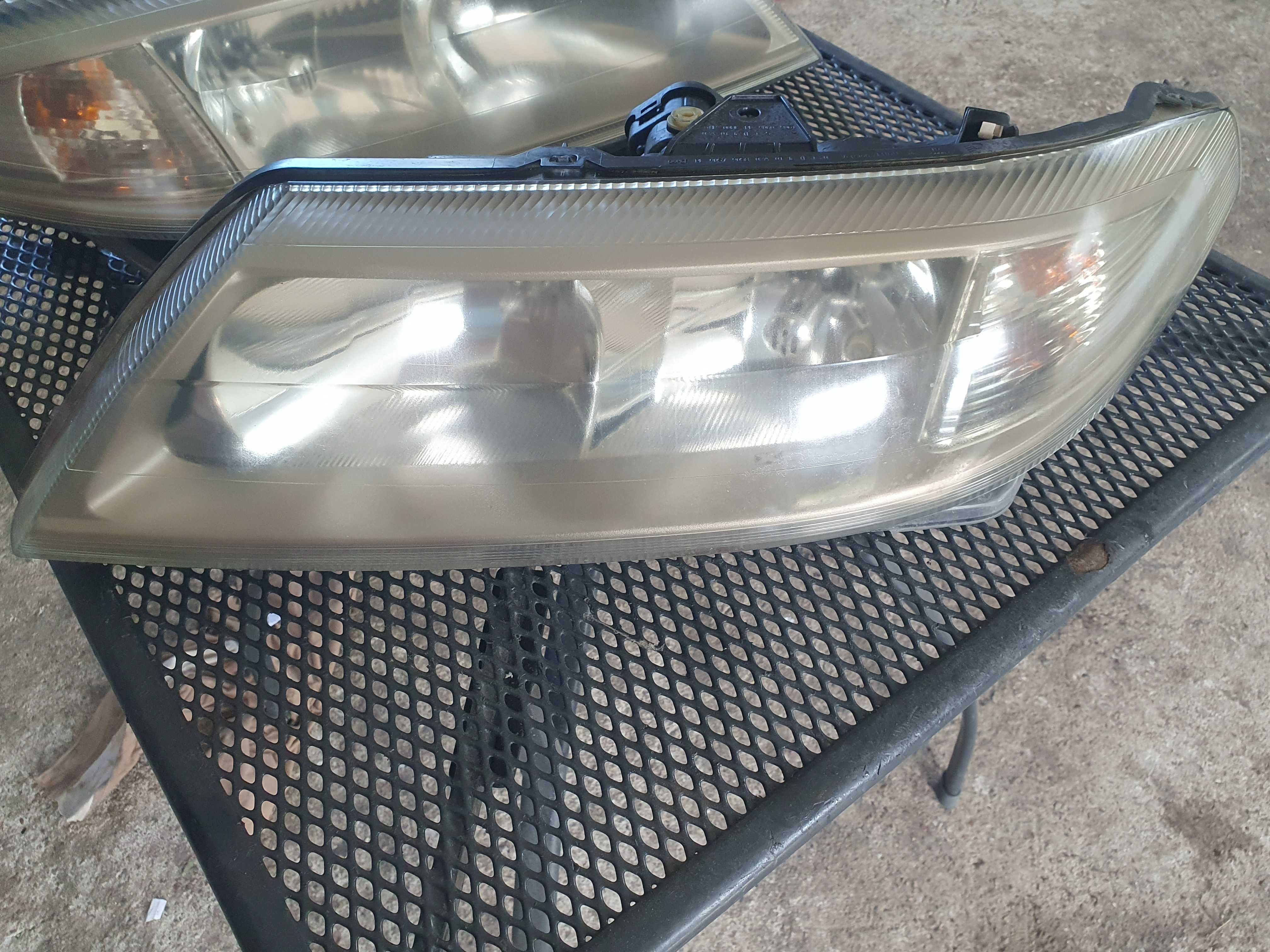 Lampa lewa przod Xenon Renault Laguna 2 europa Sprawne kompletne
