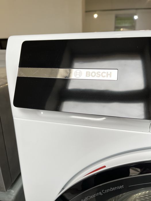 Сушильна машина Bosch serie 8 WQB245B40