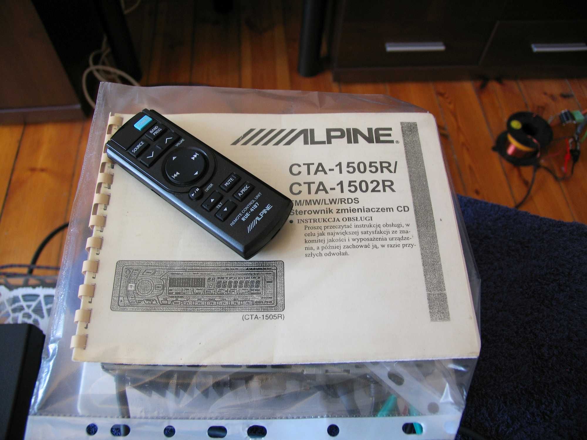 Alpine CTA-1505R + CHA-S614 Ai-NET + Pilot / Zestaw '' Old School ''
