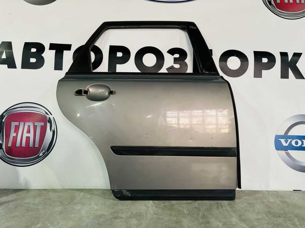 Двері Volvo V50 Дверь Вольво В50 Дверька Розборка