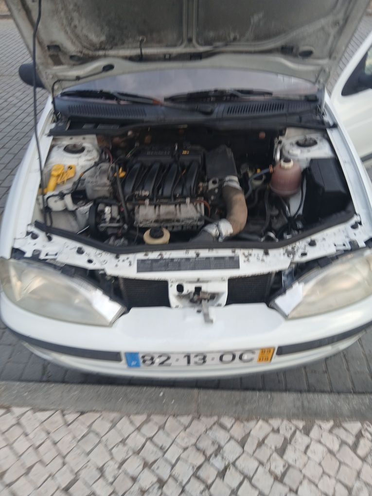 Vendo renault megane 1.4