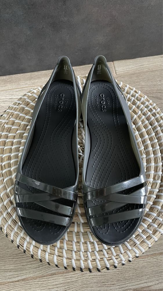 Crocs baleriny Isabella Huarache Black W9 39/40