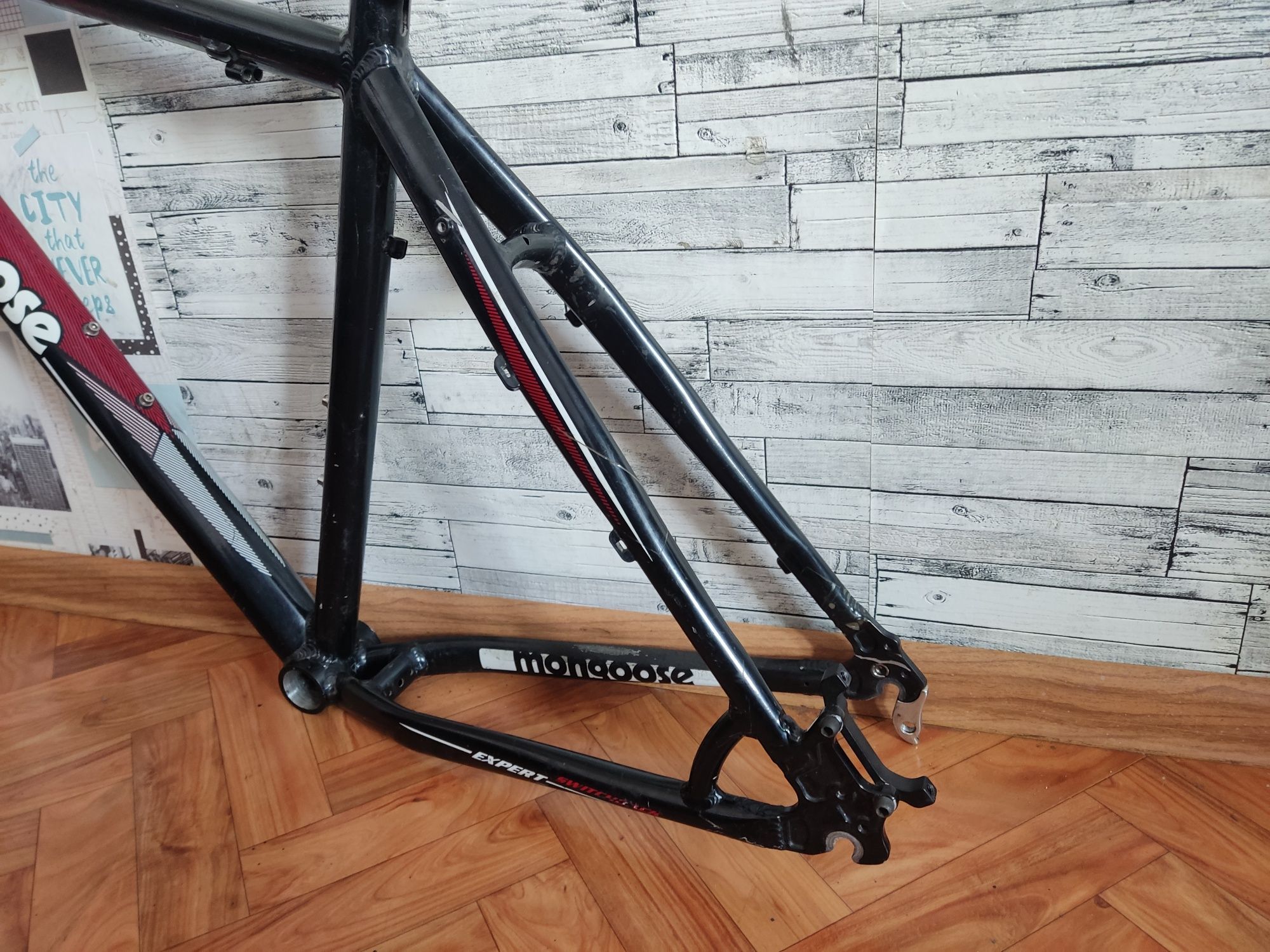 Рама 26" Mongoose Switchback Expert L