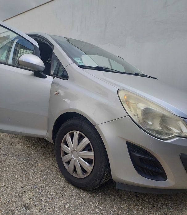 Carro opel corsa