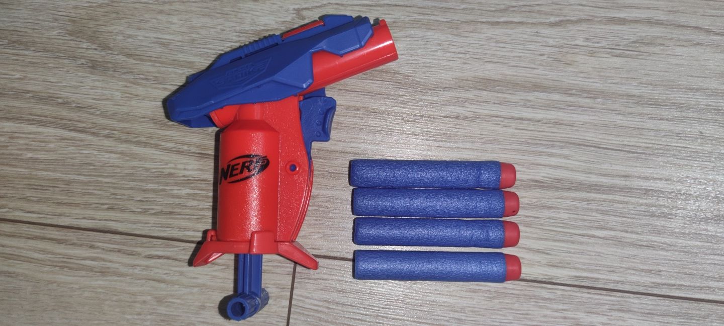 Pistolet Nerf AlphaStrike Slinger