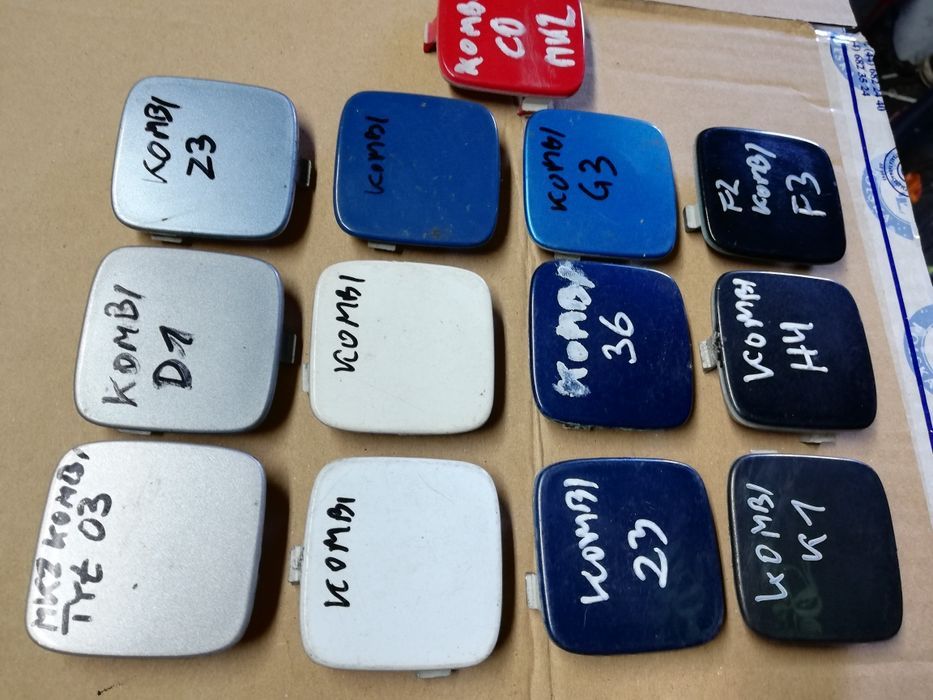 Zaślepka zderzaka haka tylnego tył Ford Focus mk2 kombi 04-07r kolory