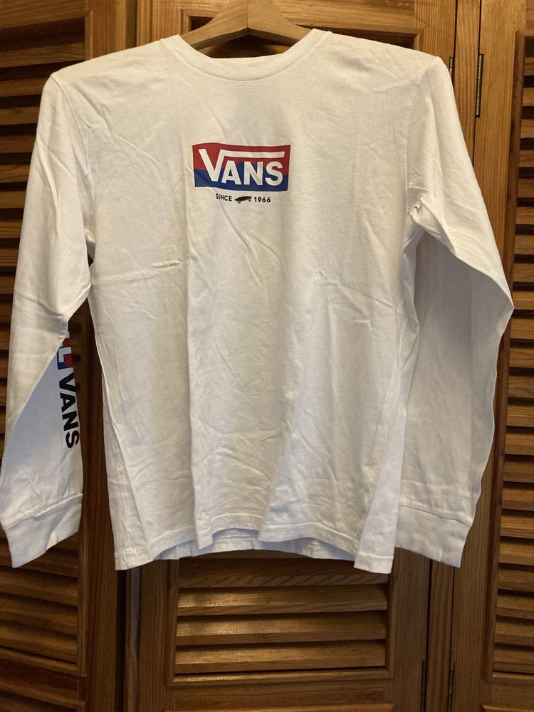 T shirt de manga coprida da marca Vans ( nunca usada)