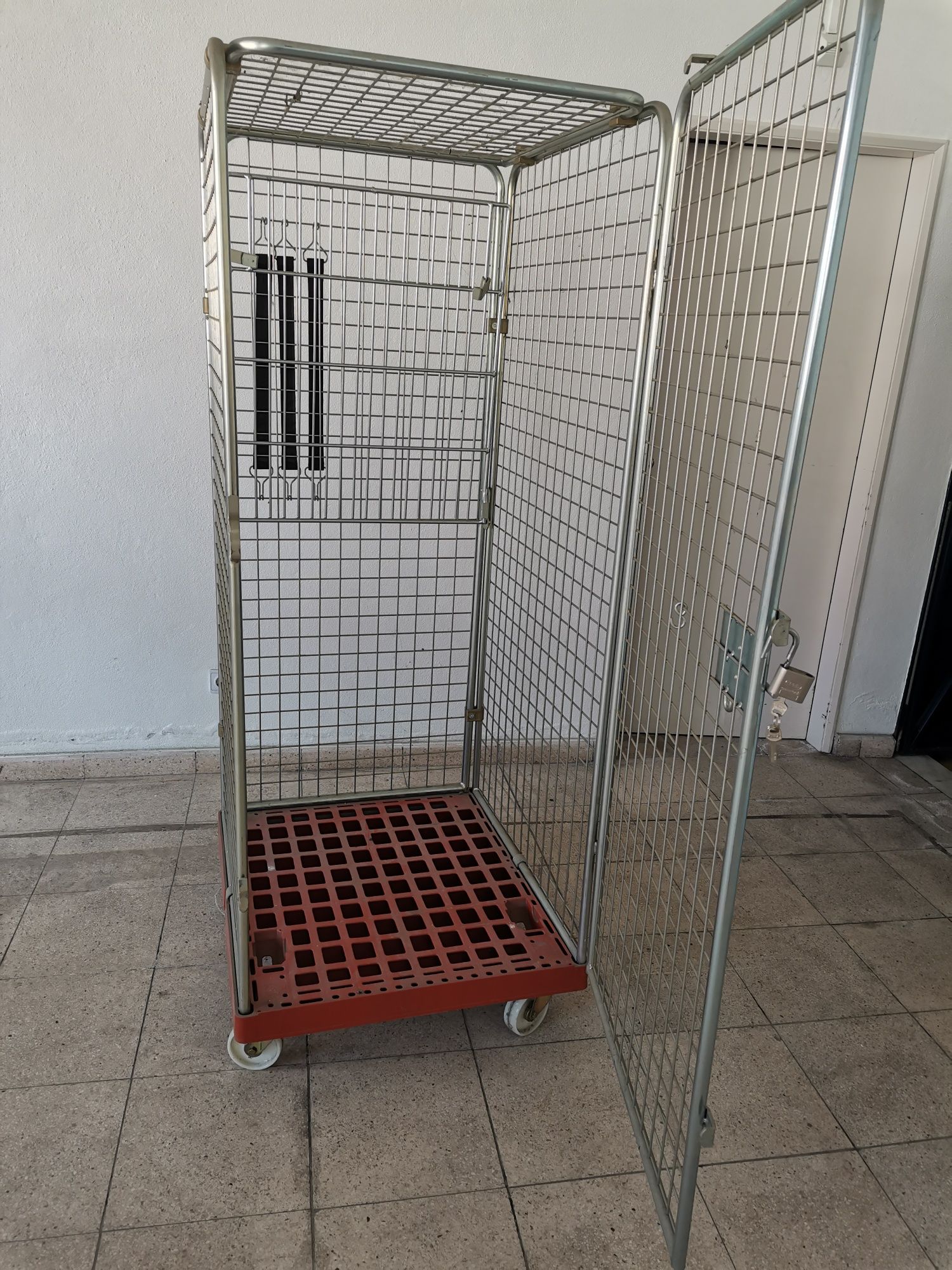 Contentor móvel de segurança