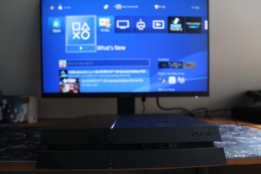 PlayStation 4 fat 500gb + nieoryginalny pad, nie czyta Blu-ray