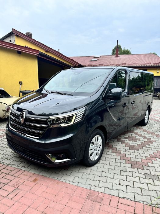 Bus na wynajem AUTOMAT 9 osobowy nowy Trafic Wakacje wypożycz rent