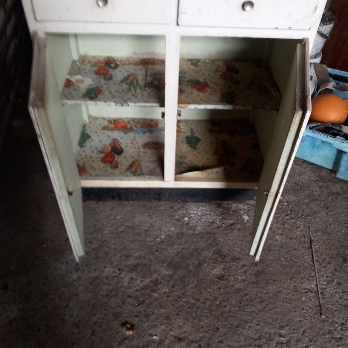 Movel de cozinha antigo