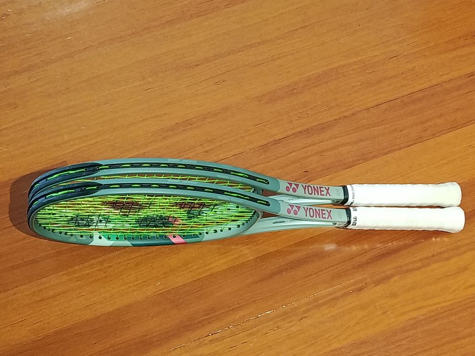 Raquete Yonex Percept 100