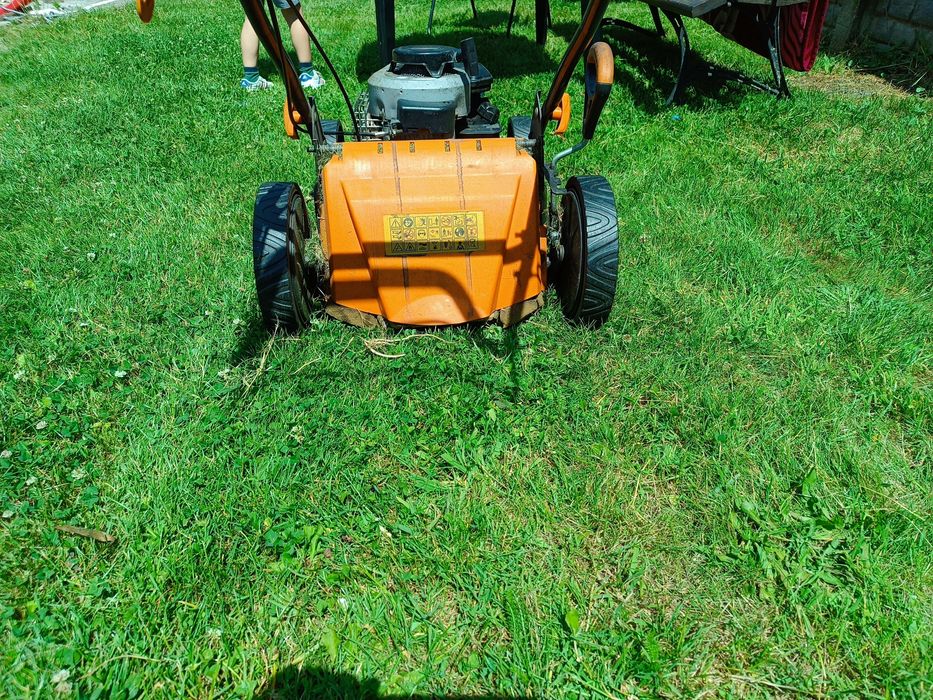 Kosiarka NAC z silnikiem briggs&statton z napędem