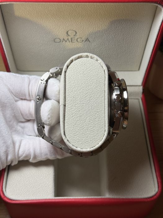 Omega Speedmaster Professional