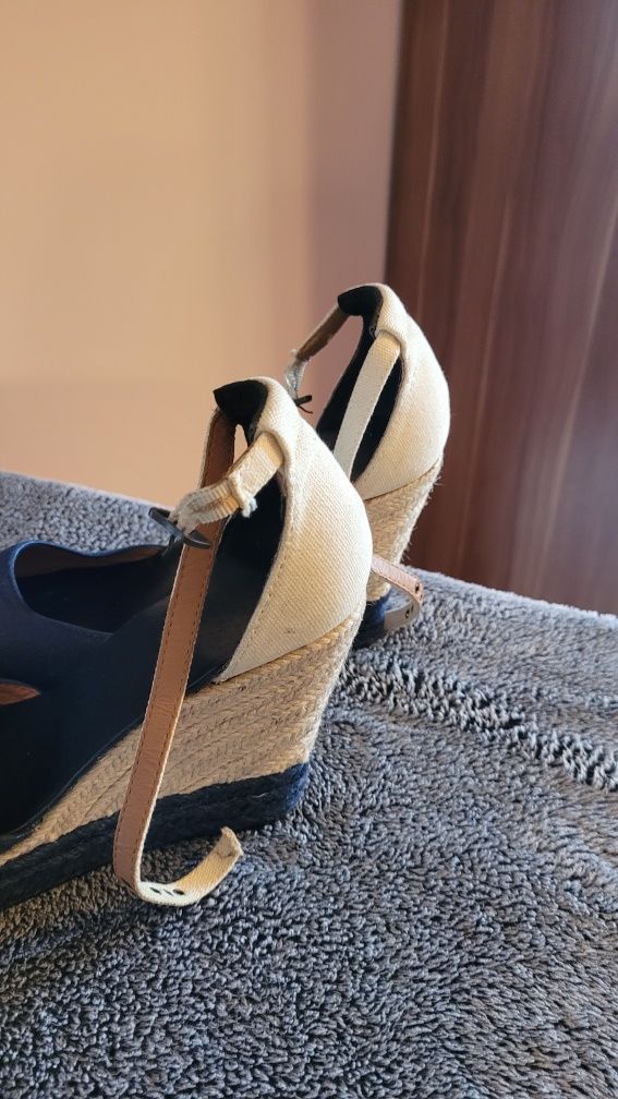 Espadryle na koturnie 41