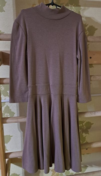 Сукня, колір моко, 42 розмір.