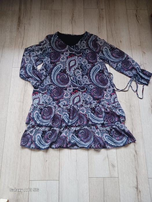 Sukienka włoska granatowa