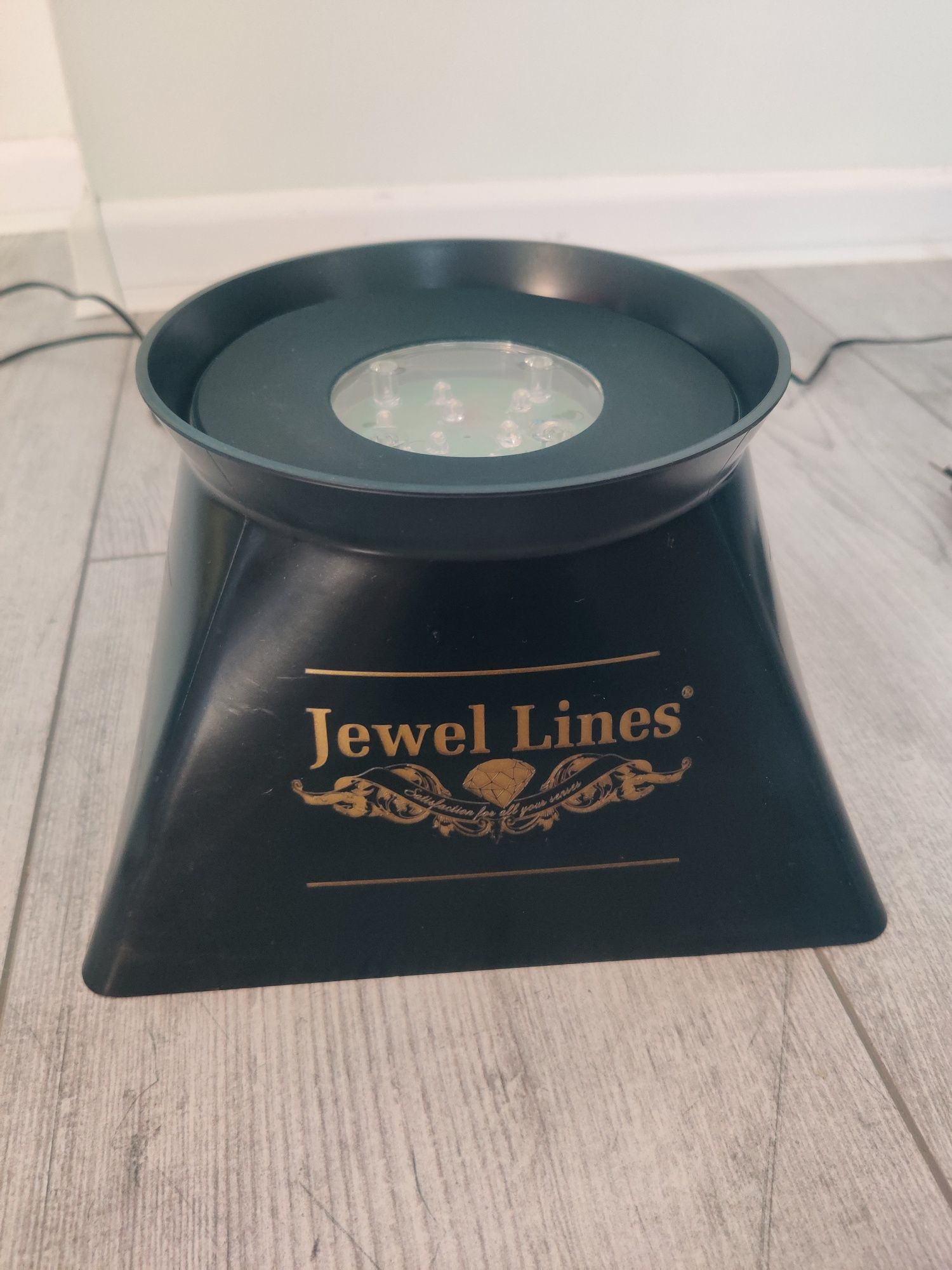 Podświetlany stojak na butelkę Wódka Jewel Lines