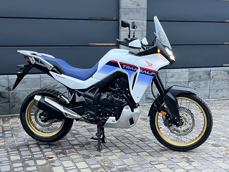 Honda Transalp XL 750 2023 хонда трансальп